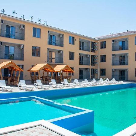 Apelsin Hotel Kobleve Exterior foto